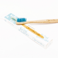 Periuță de dinți din bambus pentru copii // albastră, Nordics Periuță de dinți din bambus pentru copii // albastră, Nordics
